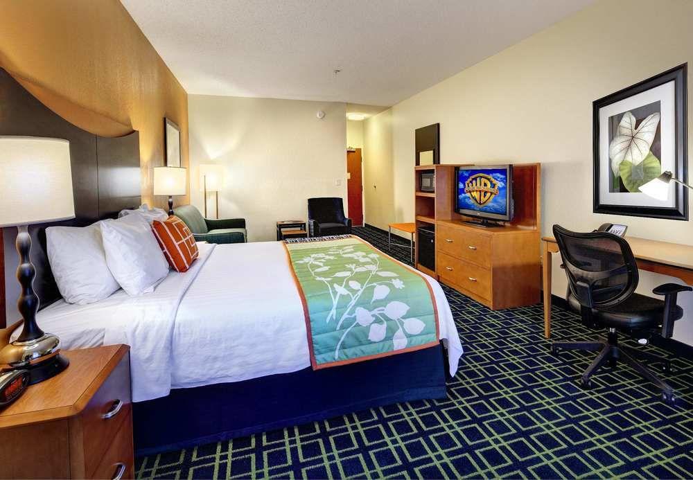 Fairfield Inn & Suites By Marriott Окала Экстерьер фото